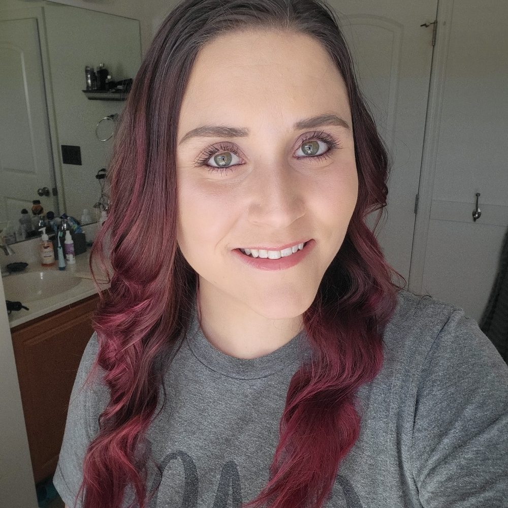 Meet your Posher, Stefanie